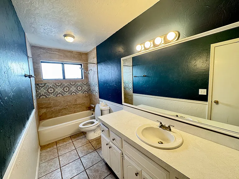 1500 Vulcan Cir — Photo 7