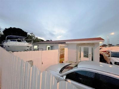574 E 21st St, Hialeah, FL, 33013