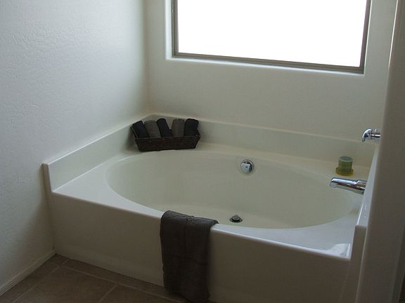 5th image of 9628 W Kirby Ave