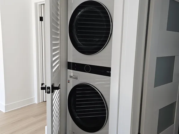 413-415 9th Street image 20 of 43