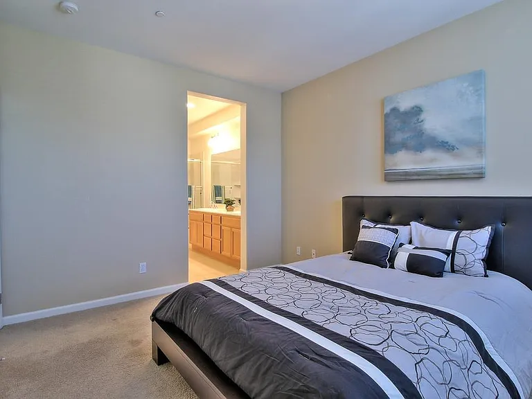 2152 Sheffield Dr — Photo 12