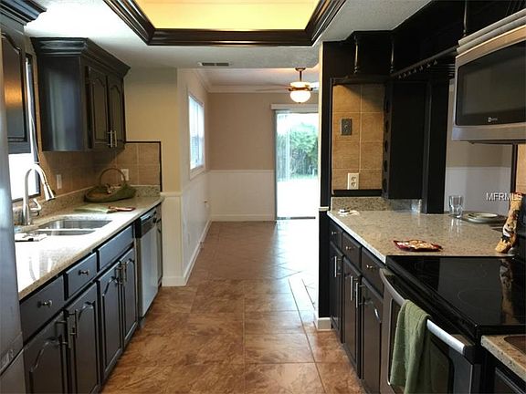 5th image of 170 Floral Dr