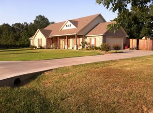 300 Tyler St, Maud, TX 75567