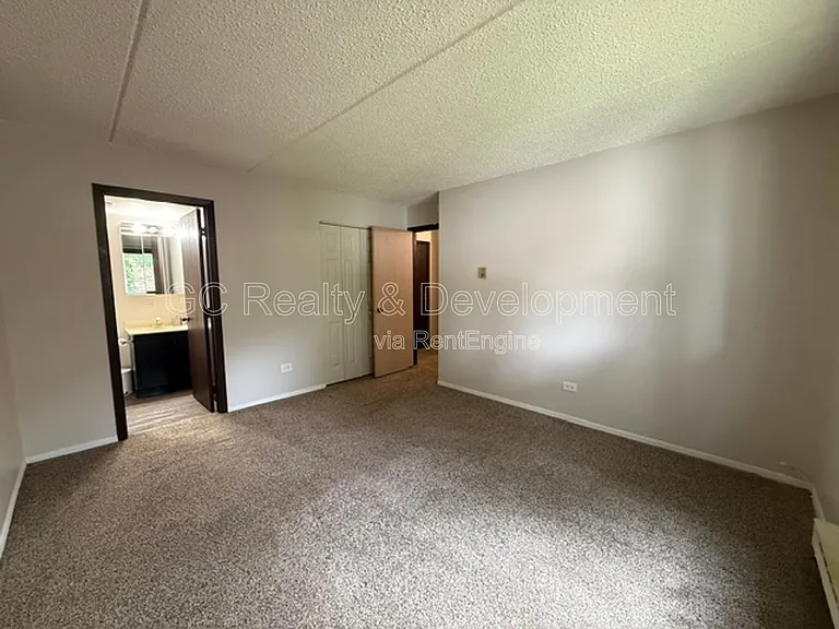 240 Klein Creek Ct #3 — Photo 10