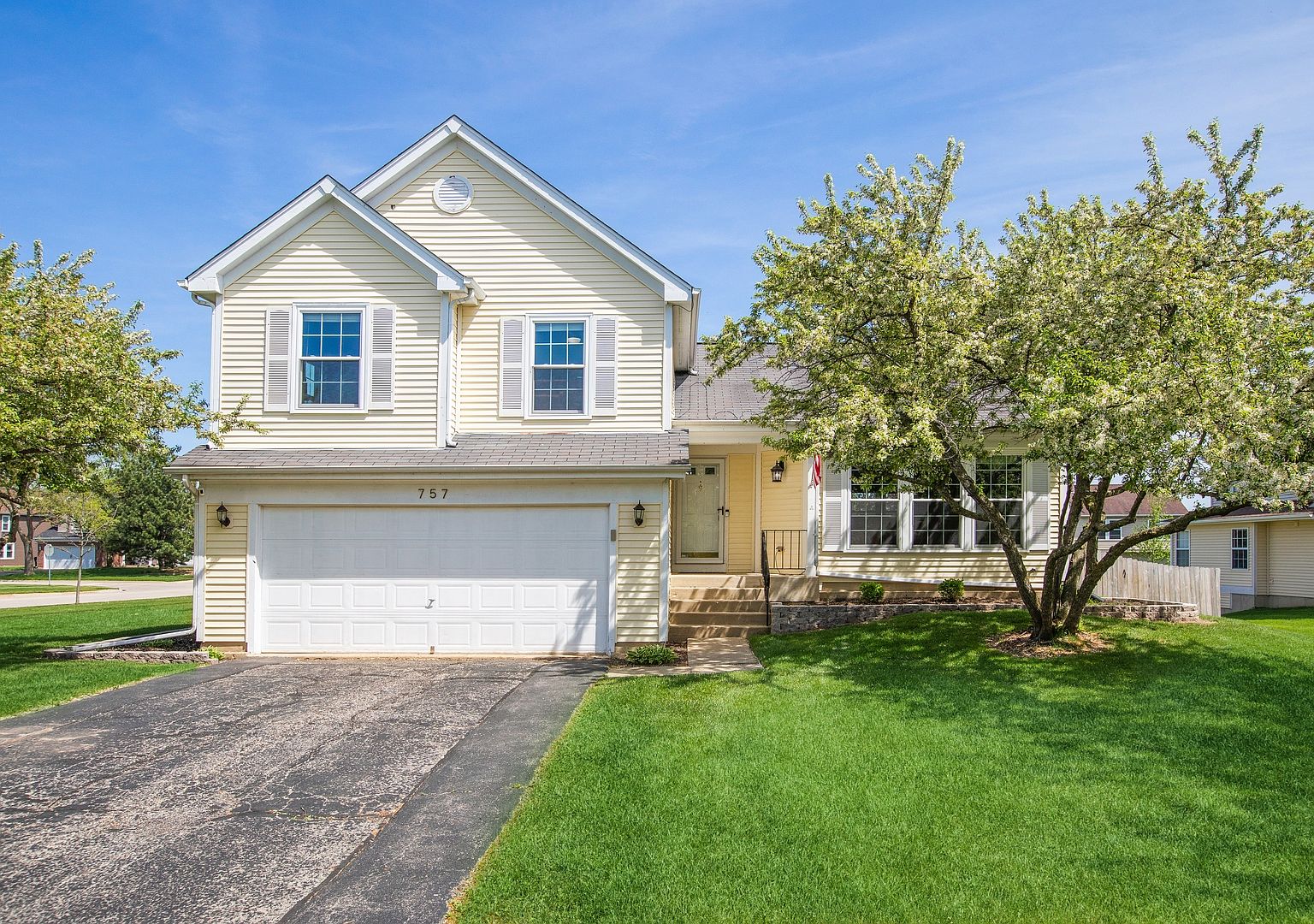 757 Village Rd, Crystal Lake, IL 60014 Zillow