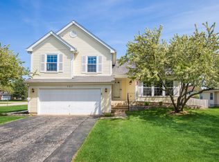 757 Village Rd, Crystal Lake, IL 60014