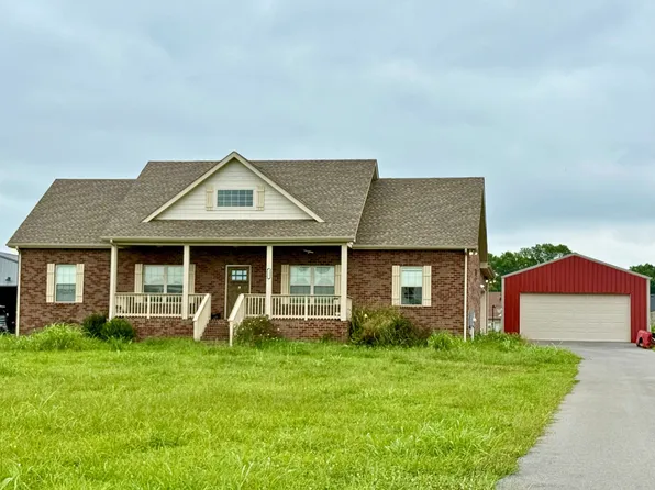 136 Historic Dr, Castalian Springs, TN 37031
