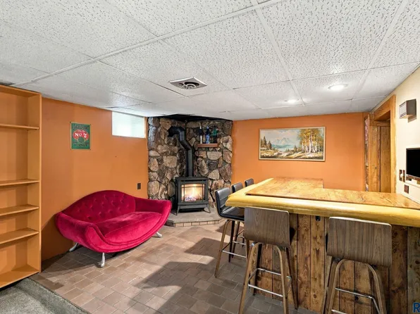 1408 S Summit Ave, Sioux Falls, SD 57105