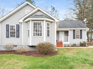 16 Westfield St, Pittsboro, NC 27312