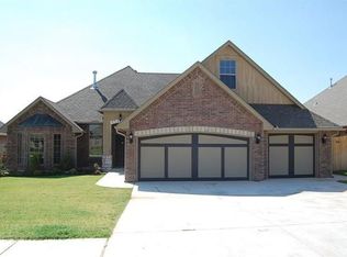 1017 Ryan Rd, Moore, OK 73160