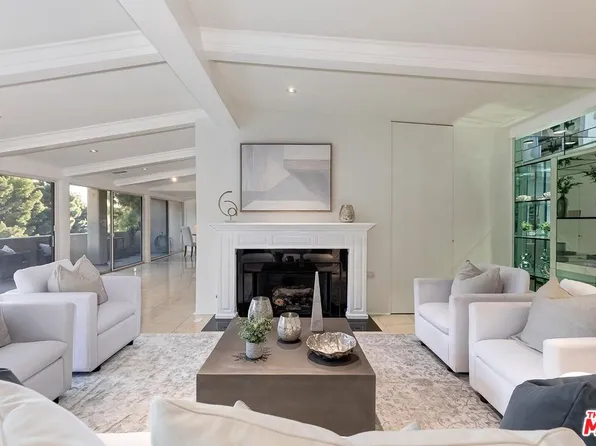 2186 Century Woods Way, Los Angeles, CA 90067