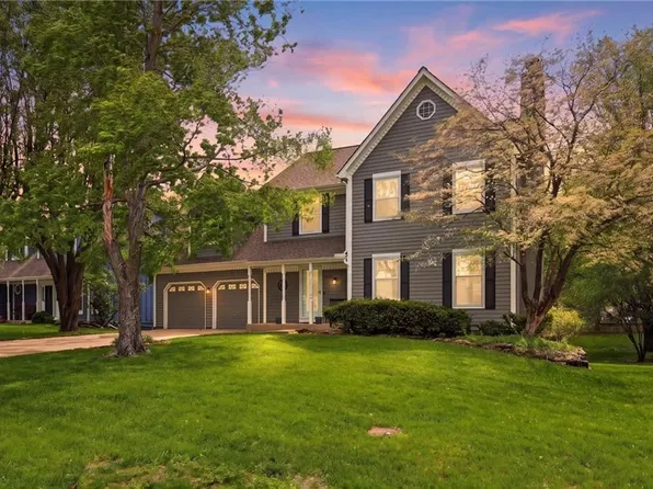 15317 W 83rd Ter, Lenexa, KS 66219