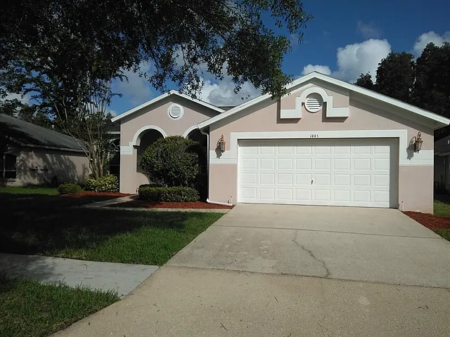 1443 Baythorn Dr — Photo 1