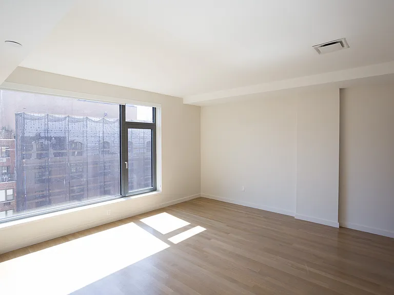 515 E 86th St #501 — Photo 7