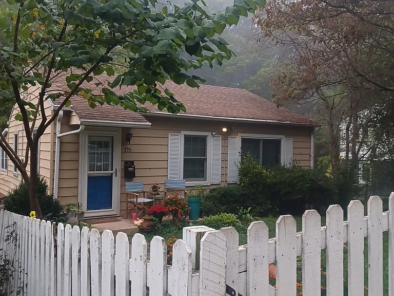 175 State St — Photo 2