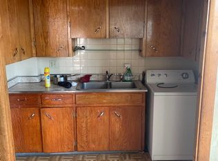 1 E Shelby St APT 2, Worcester, MA 01605