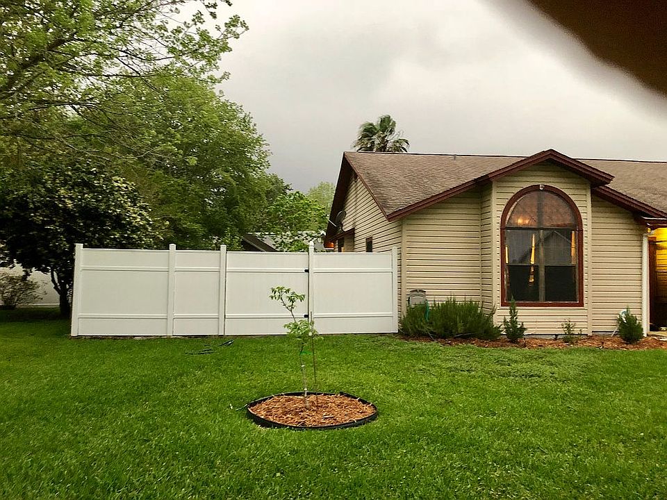 1st image of 1910 Apopka Dr
