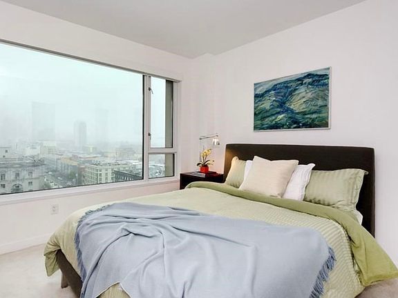 full city views from bedroom