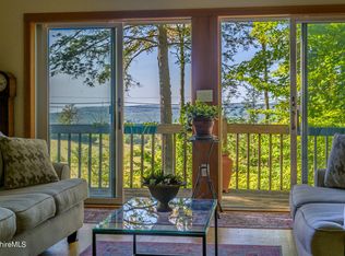 897 East Rd, Richmond, MA 01254