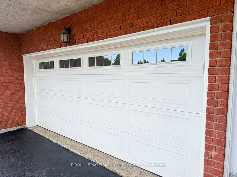 5 Acacia Ave — Photo 3