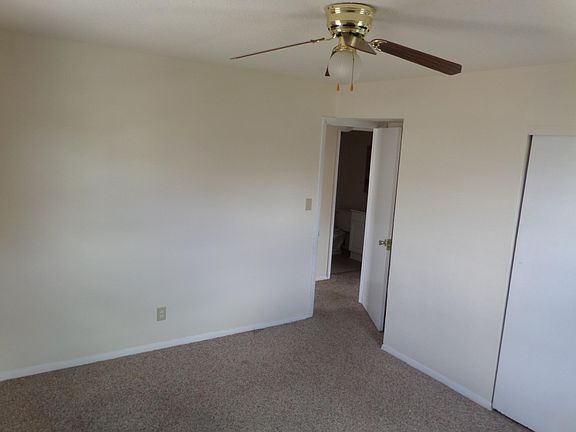 5th image of 833 Kimberly Dr APT 7