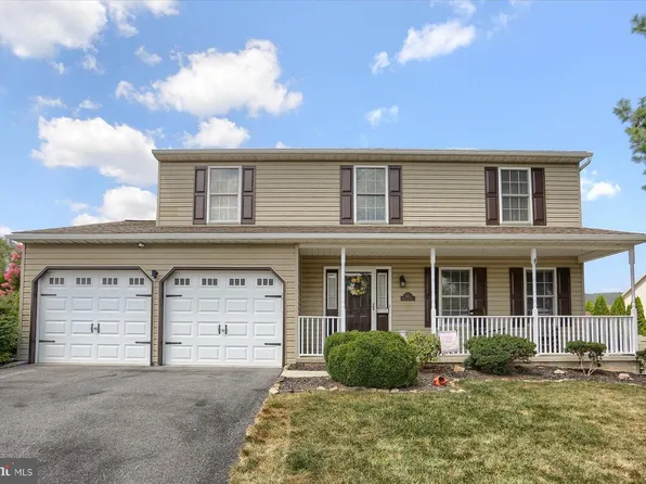 921 Maplewood Ln, Enola, PA 17025