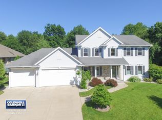 1235 Gail Dr, Green Bay, WI 54311