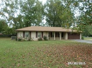 1602 Whippoorwill Dr, Lawrenceburg, TN 38464