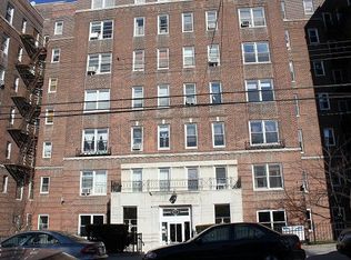 6307 Saunders St #3E, Rego Park, NY 11374