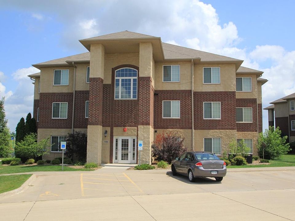 1st image of 440 Bradley Pl Unit 11