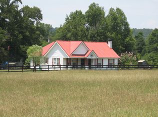 3225 Daffodil Rd, Gilmer, TX 75645