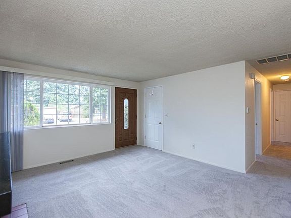 5th image of 16613 NE 16th Pl