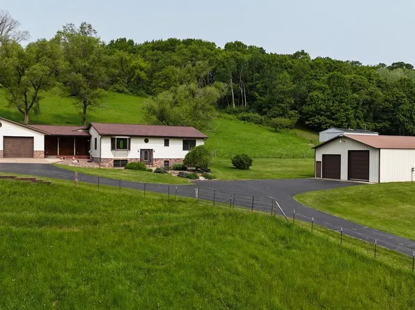 N3661 Peters ROAD, La Crosse, WI 54601