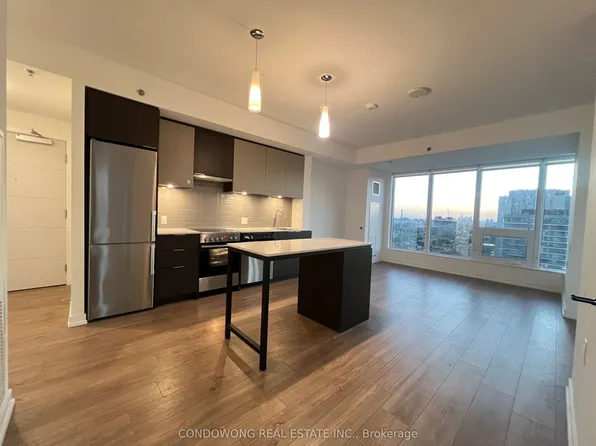 203 College St, Toronto, ON