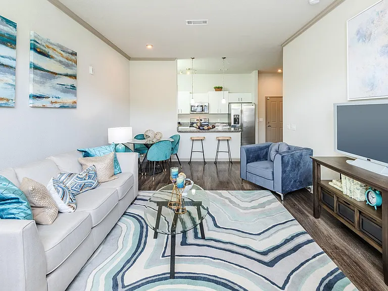 Centre Pointe Apartments — Photo 20