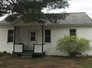 985 Cottage St, Ishpeming, MI 49849