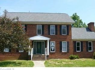 1324 Primrose Ln, High Point, NC 27265