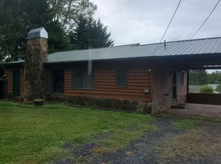 71 Patterson St, Blue Ridge, GA 30513