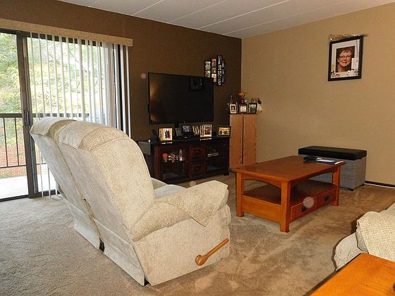 5th image of 121 E Janata Blvd APT 2B