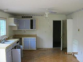 3rd image of 29W441 Hawthorne Ln