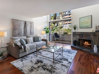 3480 Barham Blvd APT 321, Los Angeles, CA, 90068