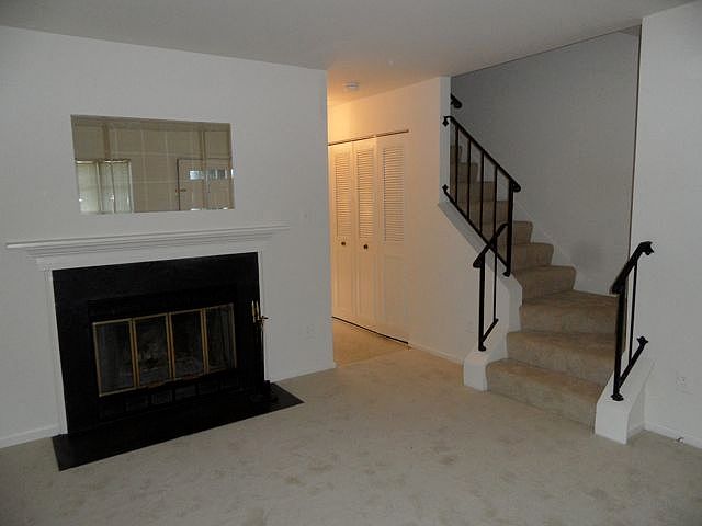 1st image of 8533 Southlawn Ct