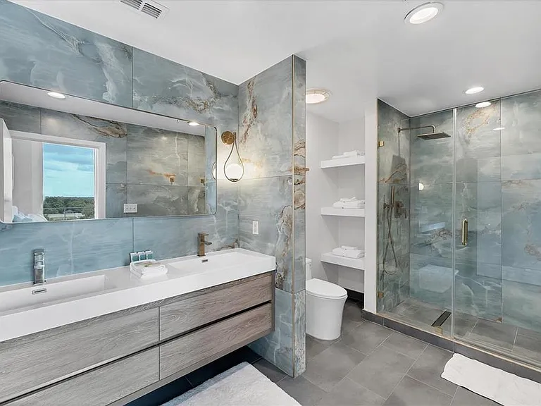 525 E Jackson St #705 — Photo 21