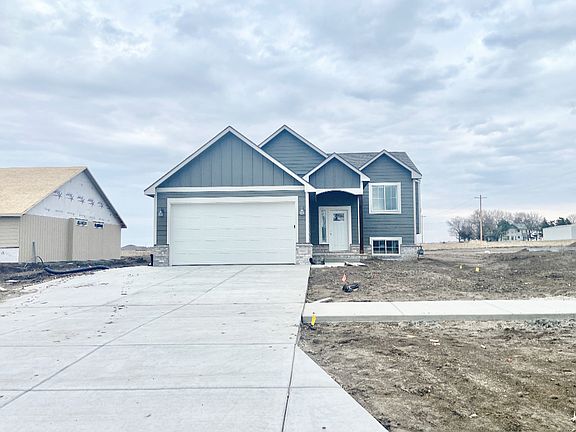 2nd image of 1602 Gln Eagle Dr