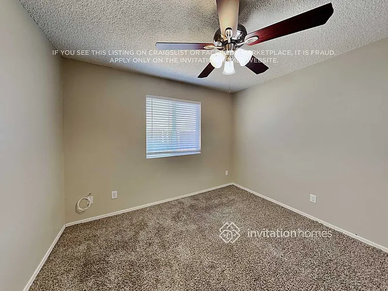 4408 N 90th Dr — Photo 13