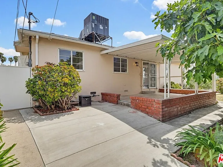 2919 Maxwell St — Photo 22