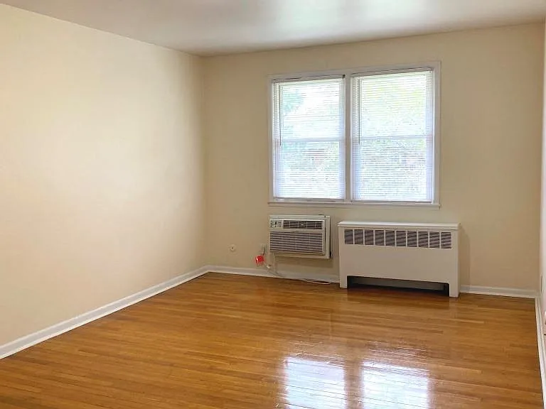 Riverhill Apartments — Photo 39