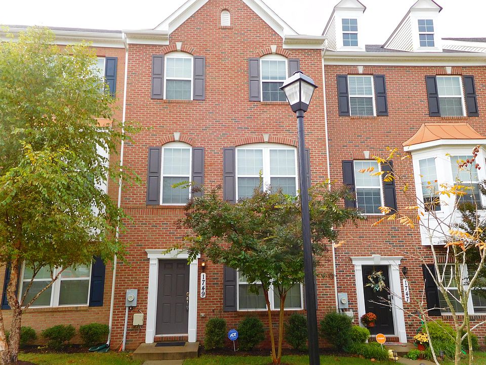 1st image of 1749 Fernwood Dr
