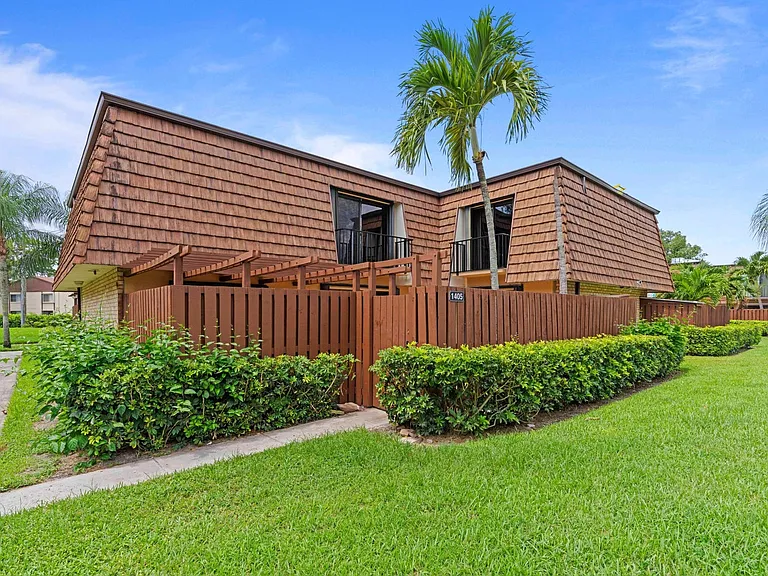 1405 14th Ln — Photo 25