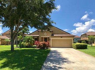 909 Whetstone Pl, Rockledge, FL 32955